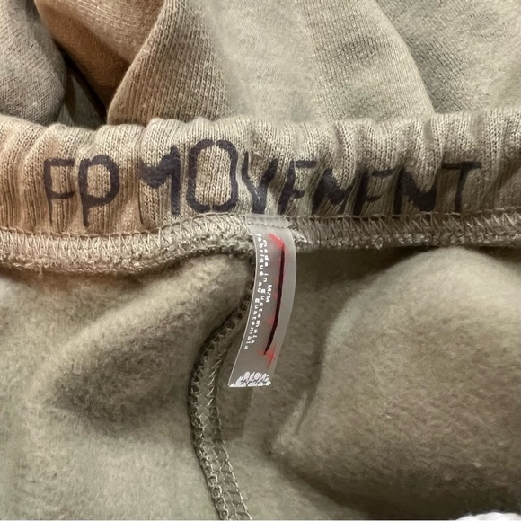 FP Movement by Free People Women’s For the Win Athletic Shorts Size Medium NWOT - Picture 5 of 11